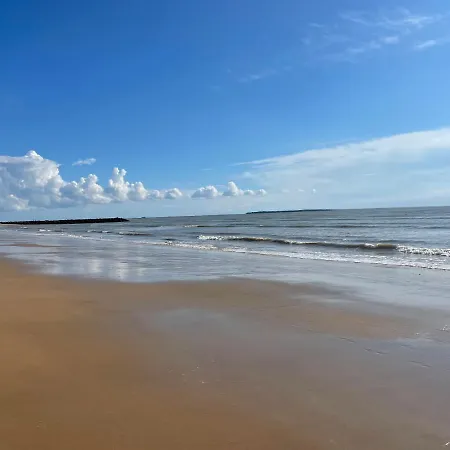 A Deux Pas De La Plage